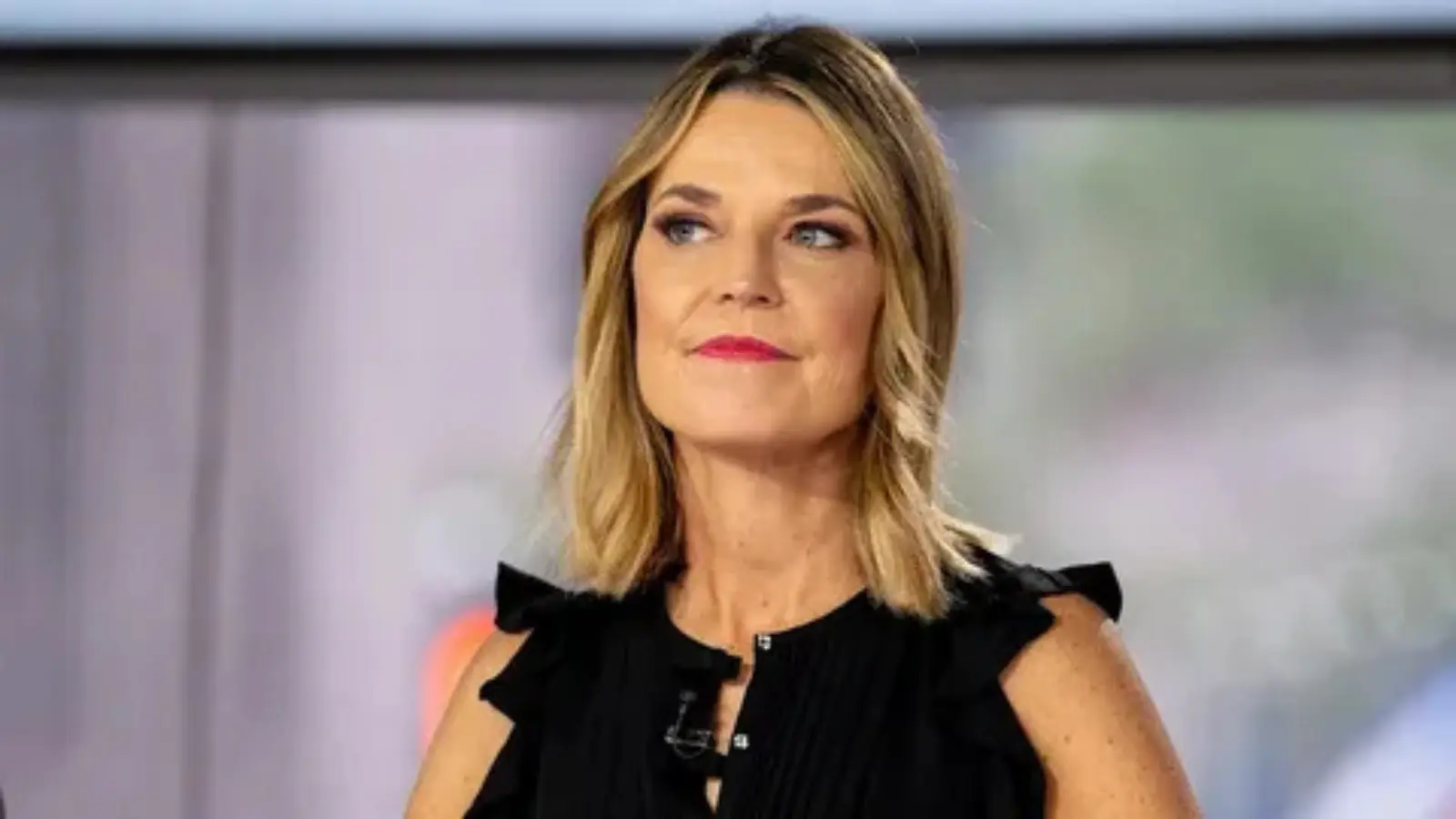 savannah guthrie height